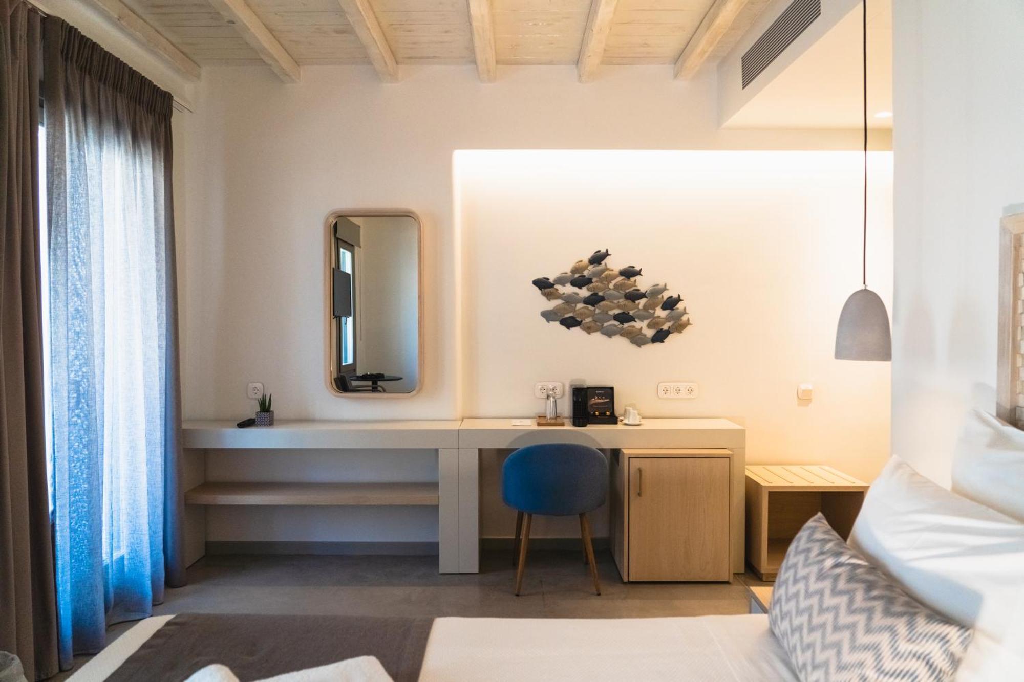 Lithos Luxury Suites Tínos Exteriér fotografie