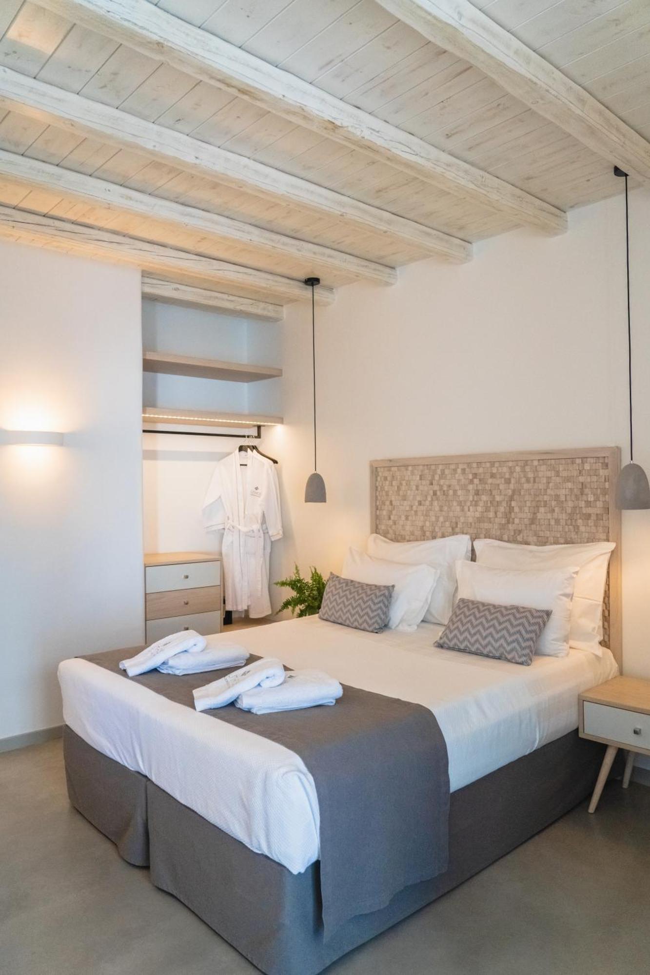 Lithos Luxury Suites Tínos Exteriér fotografie